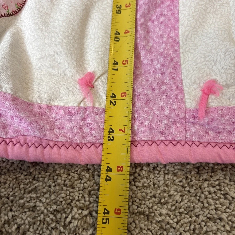 Vtg Handmade‎ Sunbonnet Sue Appliqué Baby Quilt Pink Patchwork 12 Block 44x39